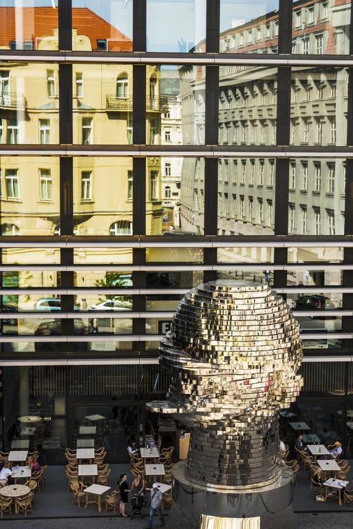 Hotel Golden Crown Прага Экстерьер фото